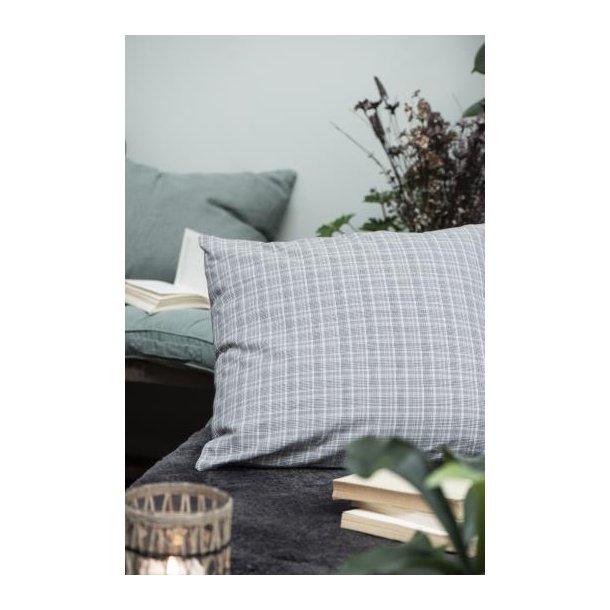 Ib Laursen Pudebetrk, gr baggrund sm tern