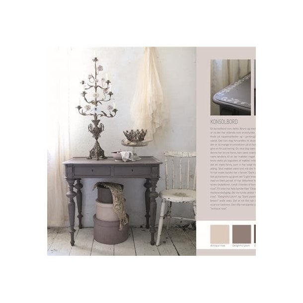 Jeanne d'Arc Living Bog, Farverige forvandlinger