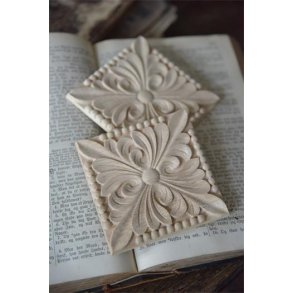 Jeanne d'Arc Living Tr Ornament, lukket (L10xH10)