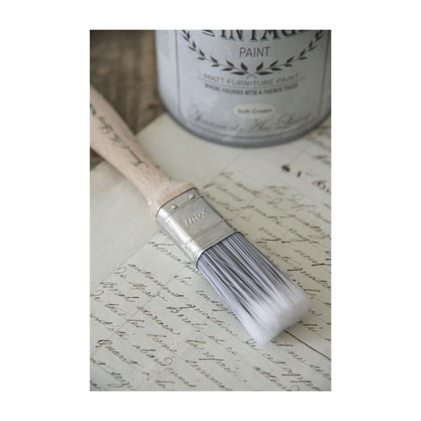 Jeanne d'Arc Living, Flad Pensel, Str. 1, Professionel