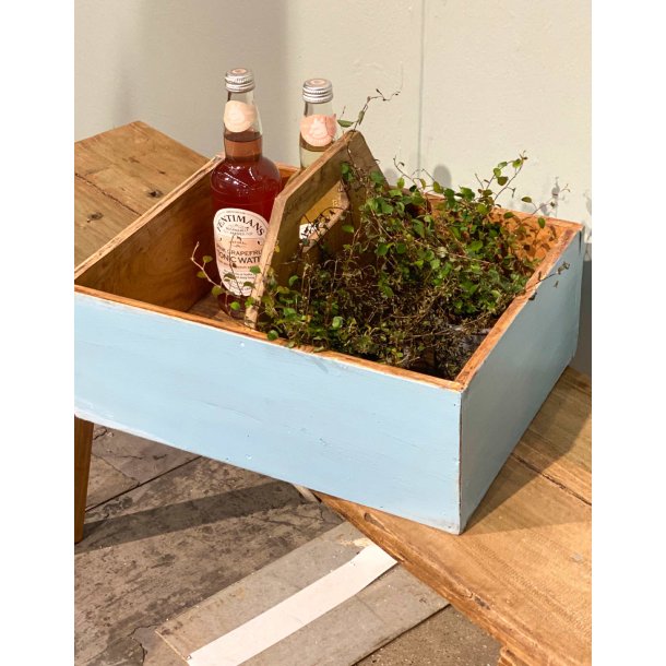 Sjls Nordic Bl Trkasse Lavet Af Genbrugstr, 2 Rum.