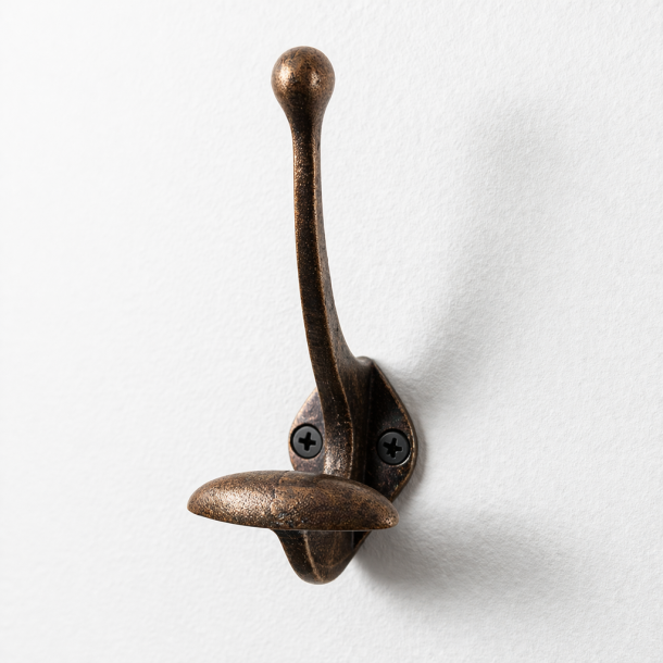 Lundager Dobbelt Knage I Jern, Antique Messing