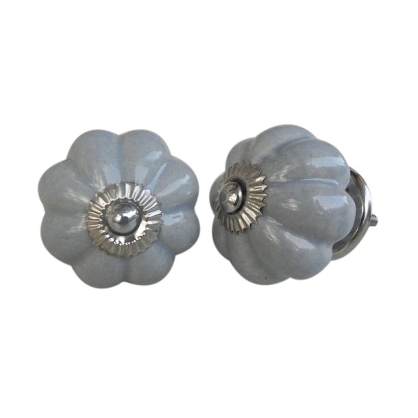 Lundager Keramikknop i Lysegr� med Roset i S�lvfarvet, 4 cm