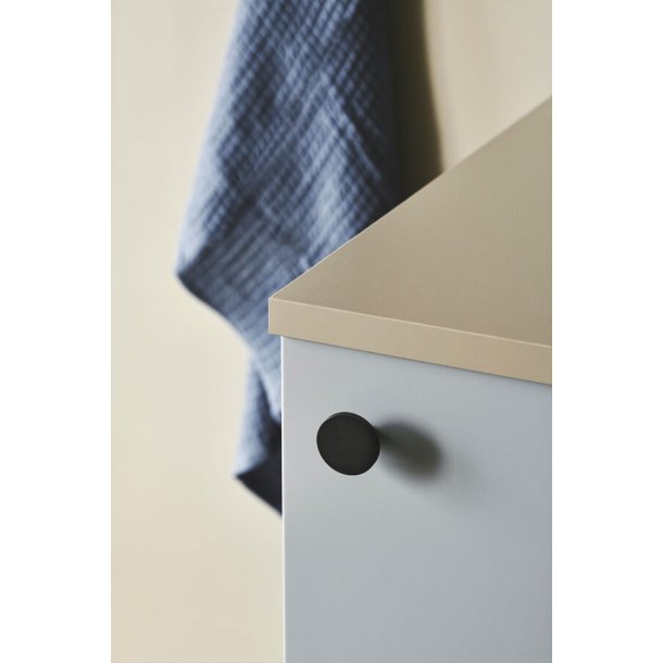 MOUD Home Dot sort knage, 3,2 cm.