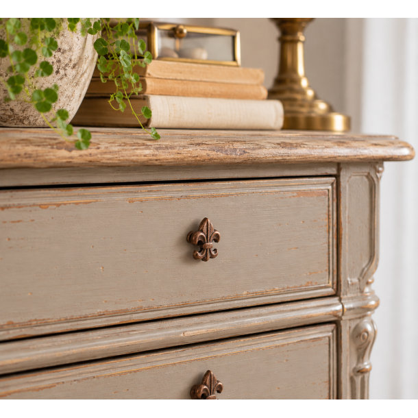 Lundager Jern Knop, Fransk Lilje