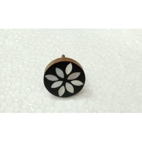 La Finesse Tr Knop, Sort