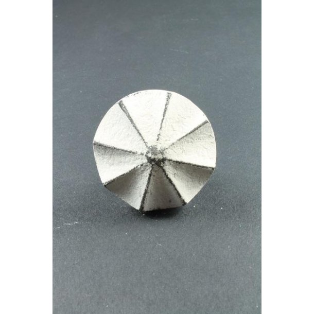 La Finesse Kantet Rund Jern Knop, Creme