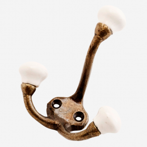 Madam Stoltz 3-dobbelt knage i jern med porcel�ns knop, hvid