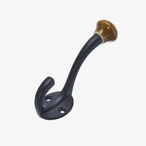 Madam Stoltz Dobbelt Sort Jern Knage Med Brun Porcelns Knop